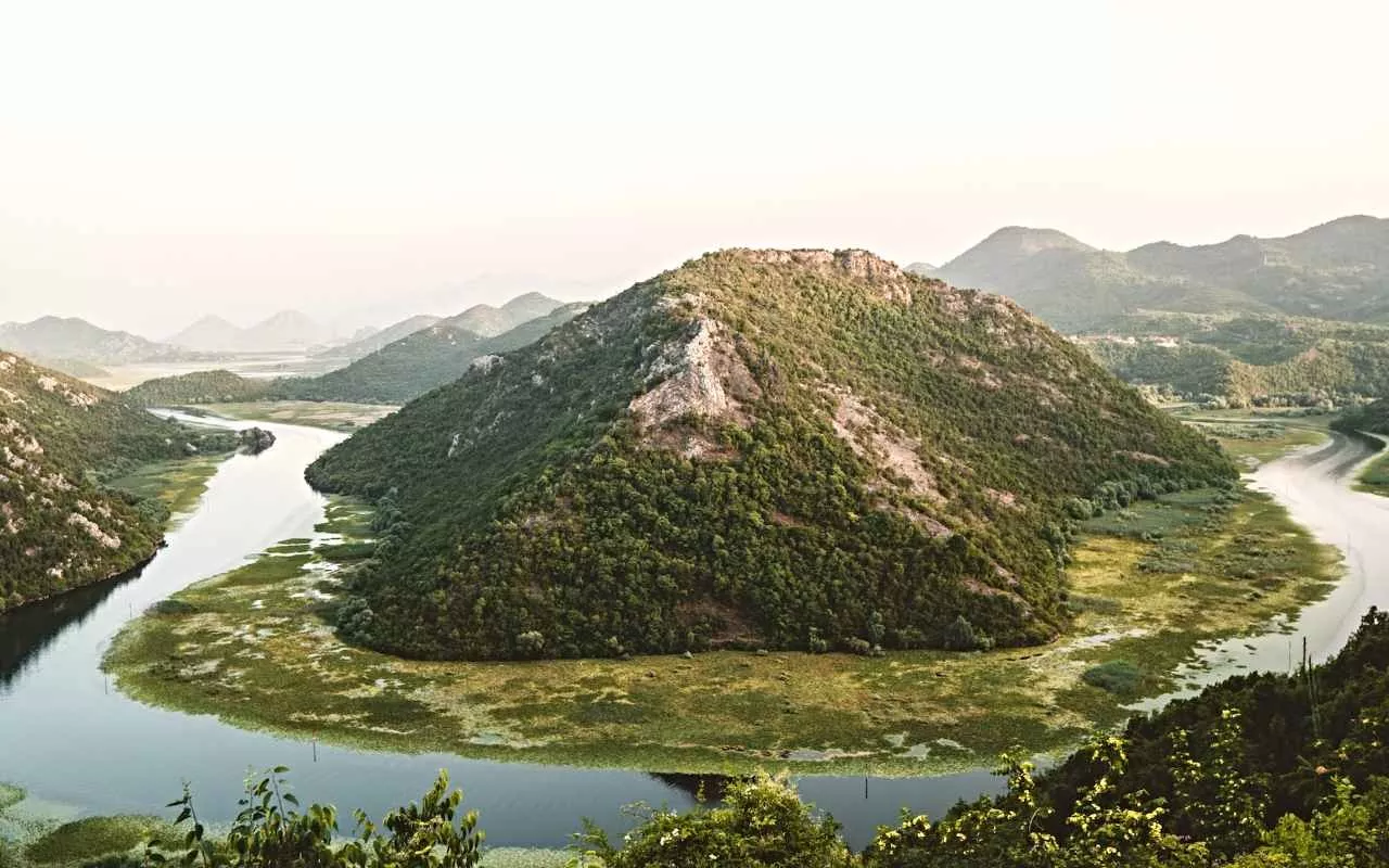 Crna gora ostrvo skadarsko jezero