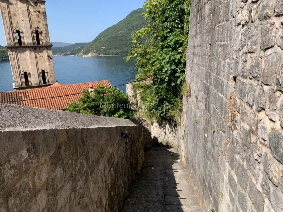 House in perast 13495 1