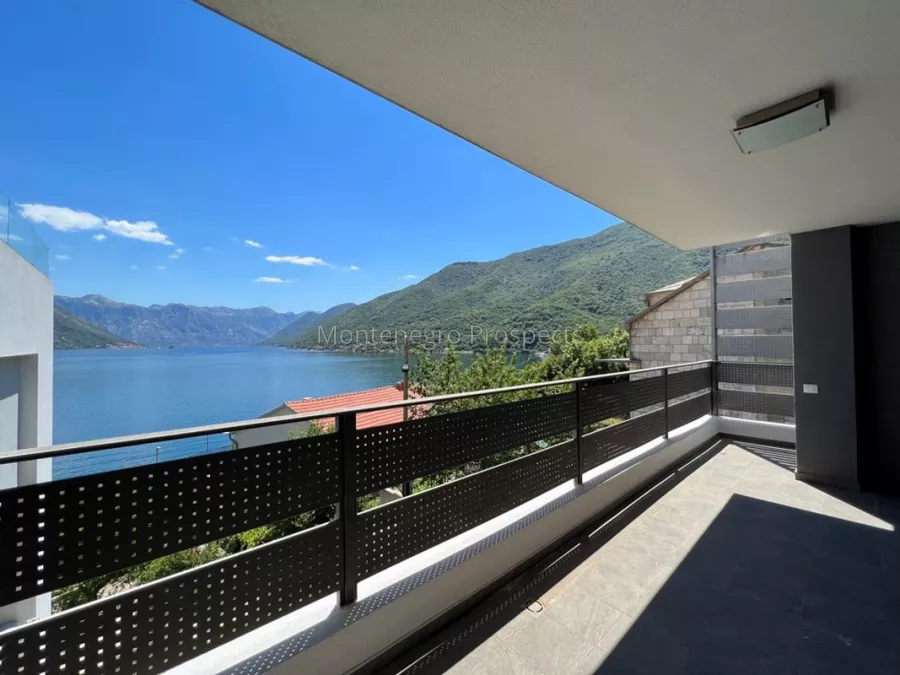 Modern villa with panoramic views of the sea morinj 12106 23 1067x800